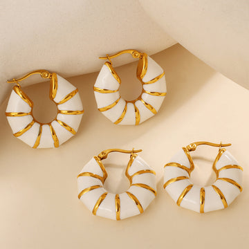 Amber Resin Earrings for Women – Twisted U-Shaped, High-End Design