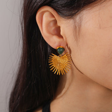 18K Gold Fan-Shaped Earrings – Natural Stone, Unique Design
